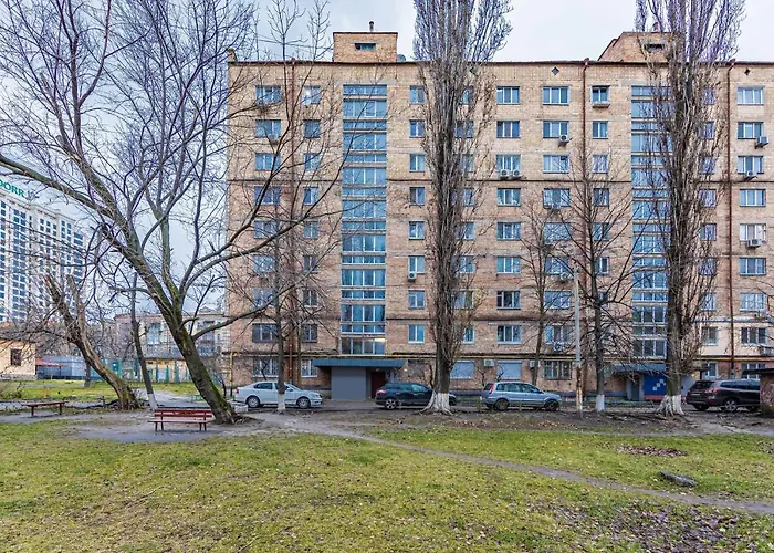 Затишна Квартира Біля Метро Олімпійська