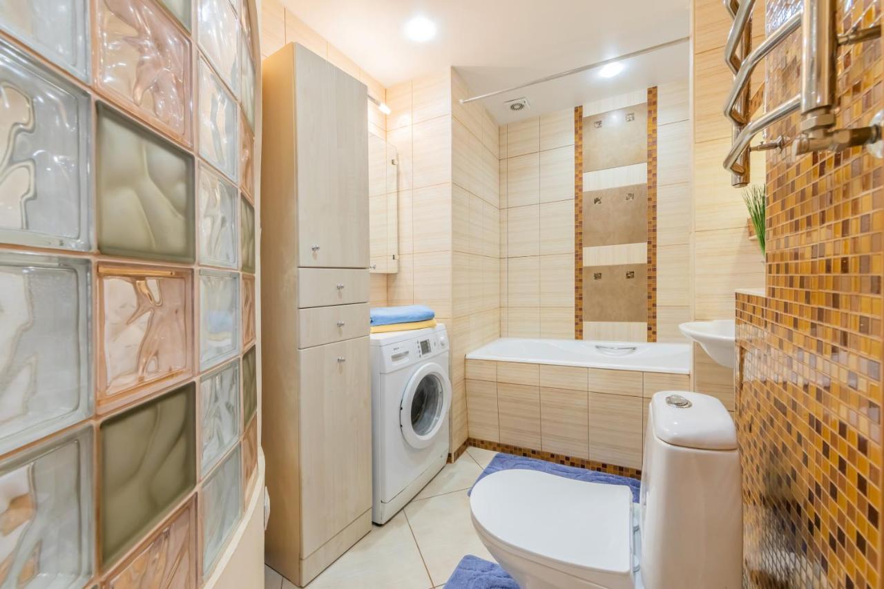 Apartment затишна біля метро олімпійська