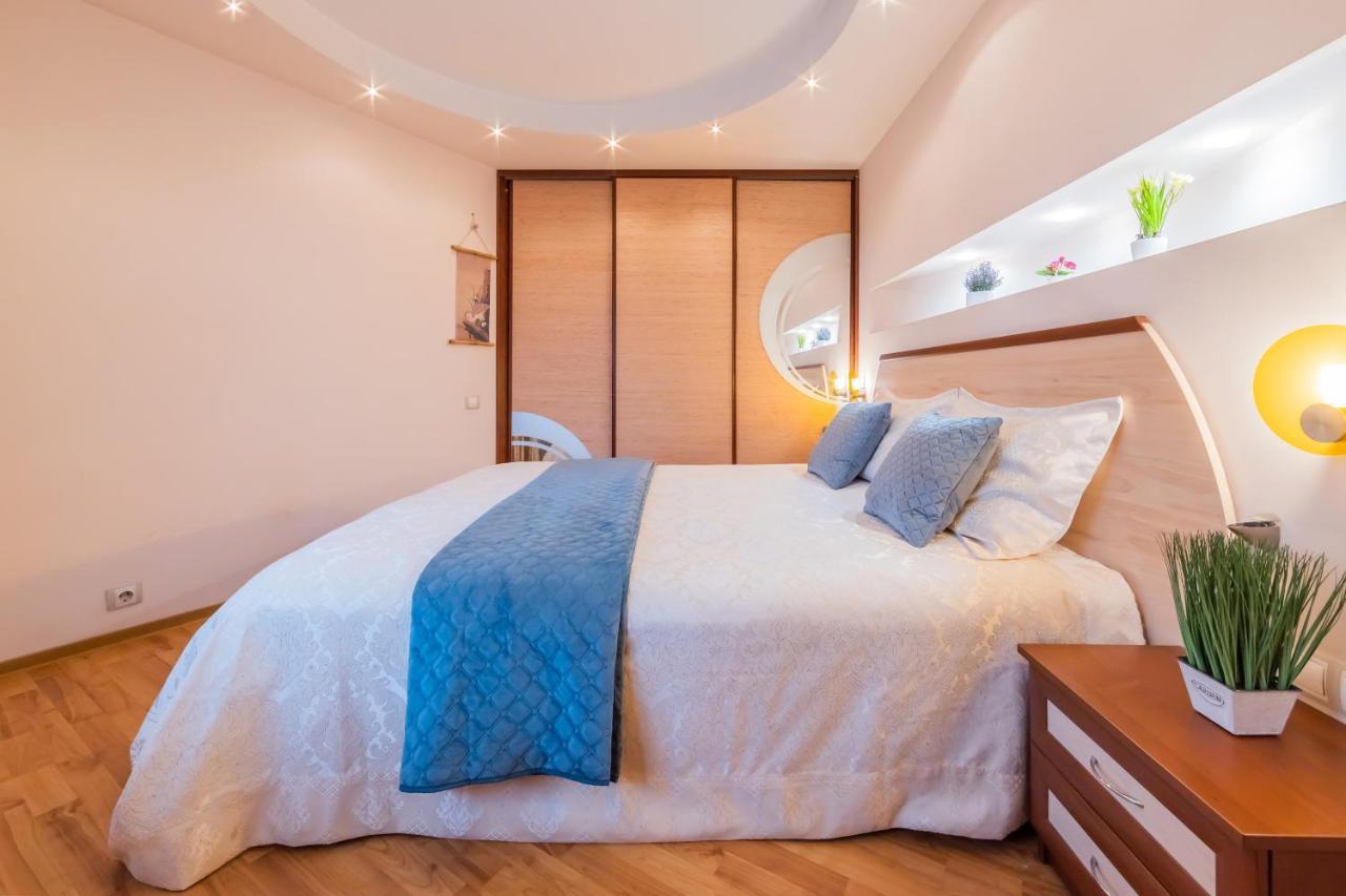 затишна біля метро олімпійська Apartment *